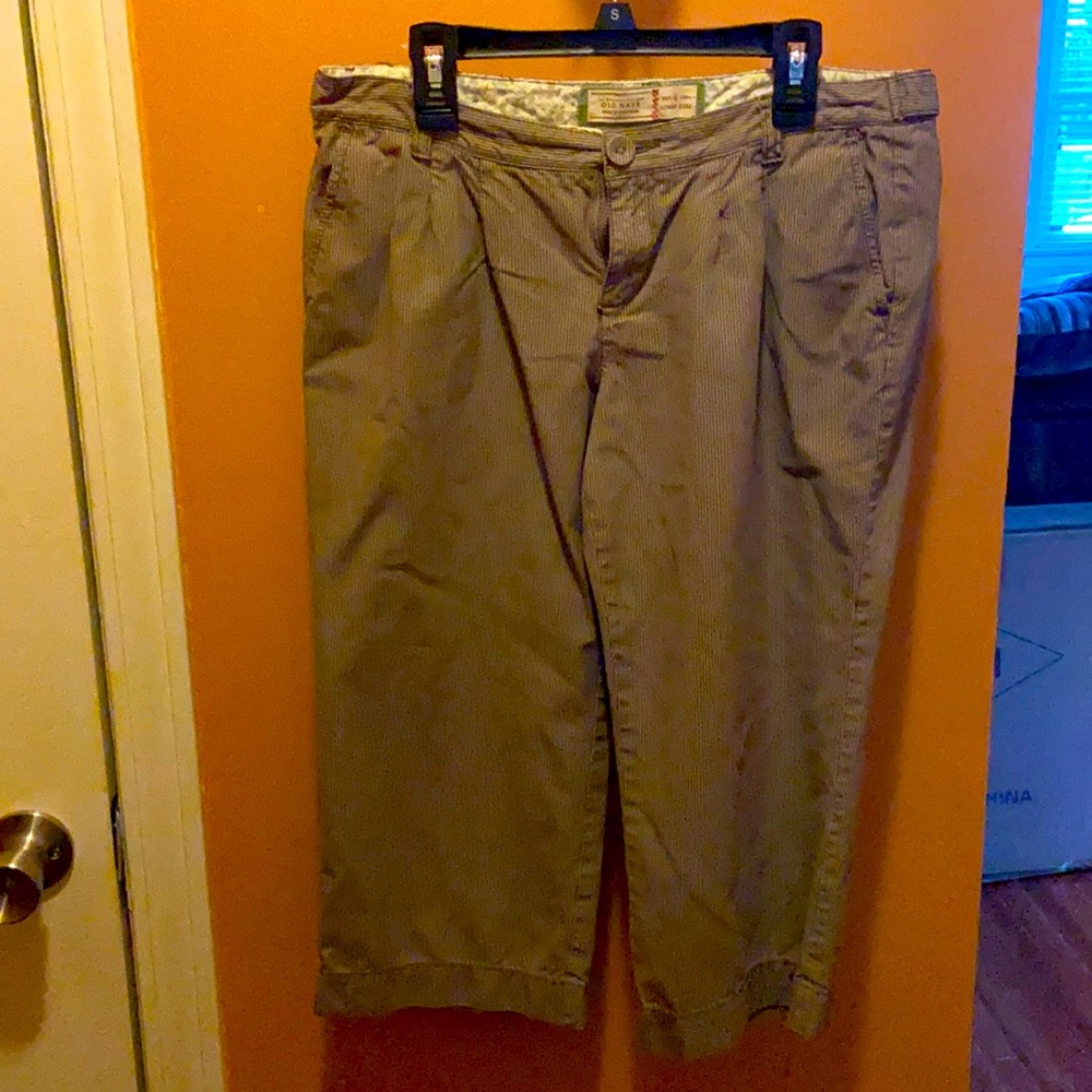 Old Navy Pinned Stripe Capris